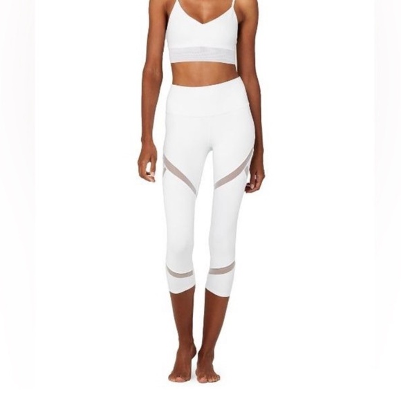 ALO Yoga Pants - Like New Alo Cropped Legging